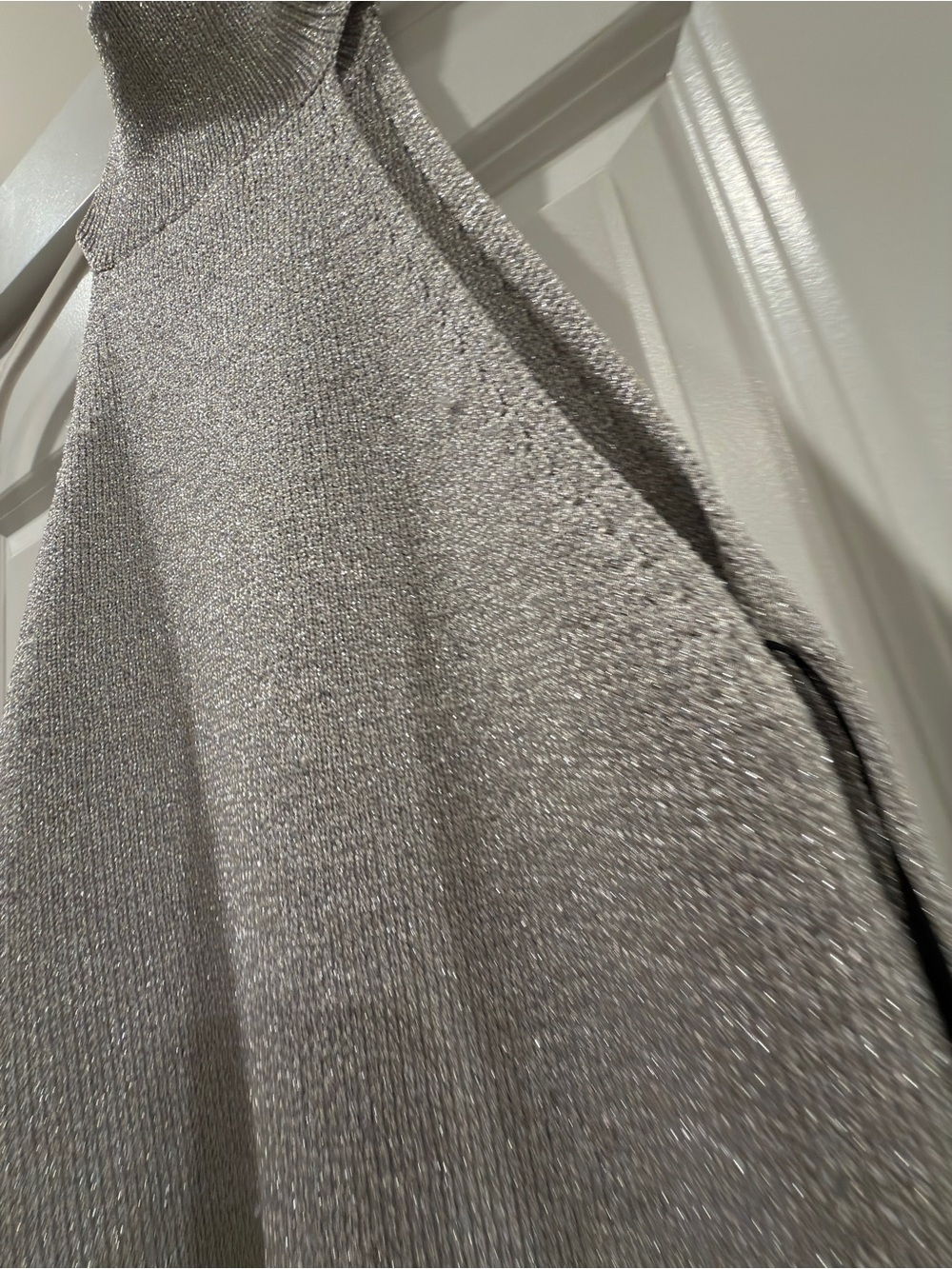 H&M Silver Metallic Ribbed Halter Top - Picture 3 of 10